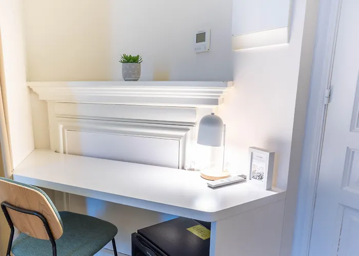 Feelathome Casa Bertrand Barcelona